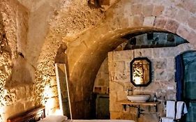 Cave Rooms Sassi